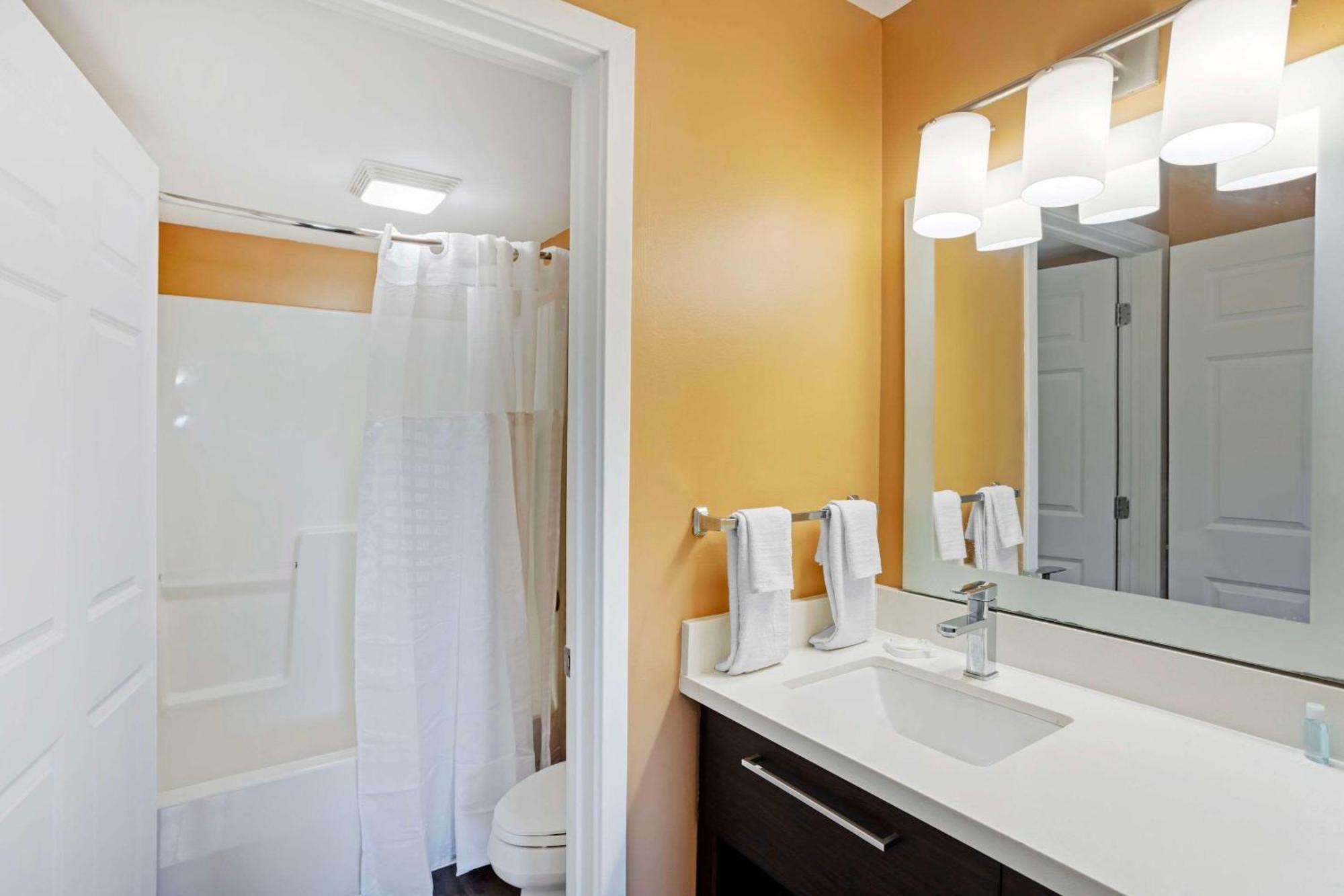 Mainstay Suites Mt Laurel - Philadelphia Mount Laurel Exterior foto