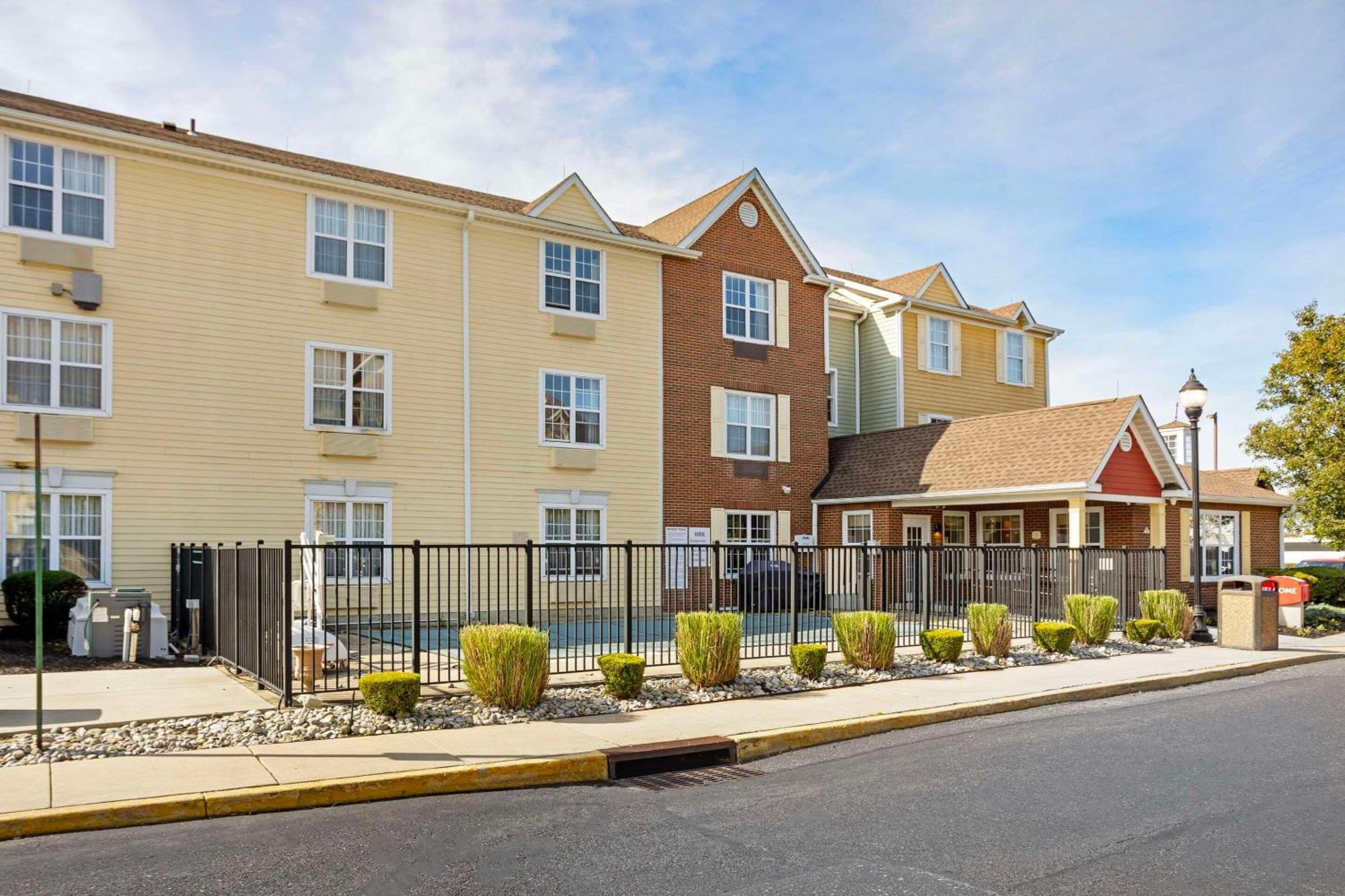 Mainstay Suites Mt Laurel - Philadelphia Mount Laurel Exterior foto
